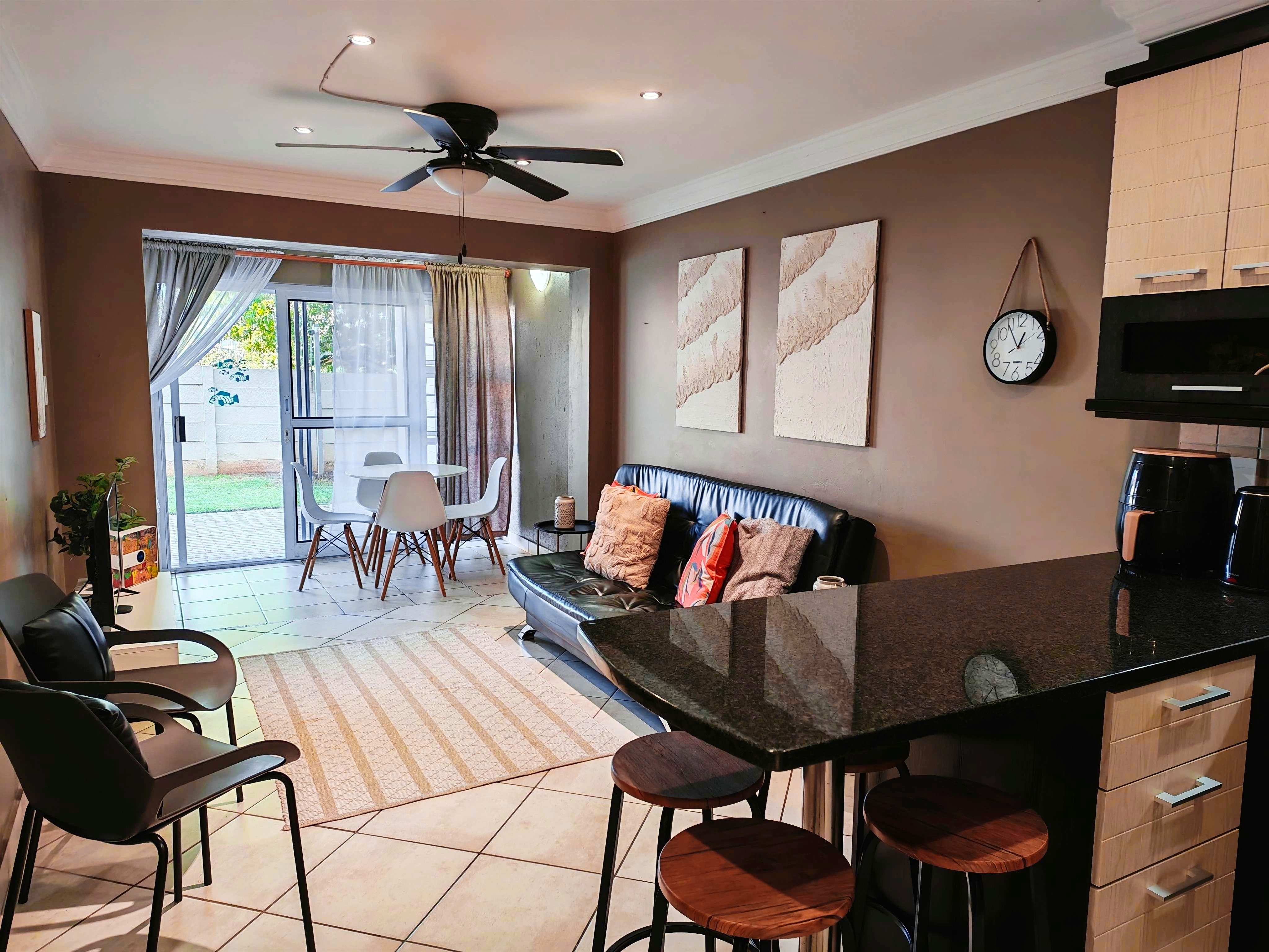 Stay at Jbay - self-catering apartment located in a quiet neighbourhood
